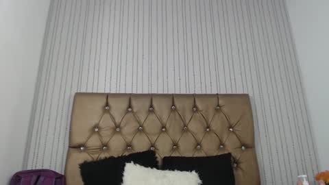 veneno hot online show from January 28, 2025, 5:14 pm