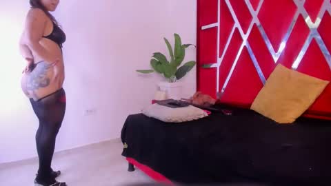 vennusasm1 online show from November 13, 2025, 8:52 pm