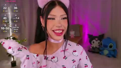 Snapshot of venomeowww_ chatting on July 22, 2026, 3:53 am Vivian online show from July 22, 2026, 3:53 am