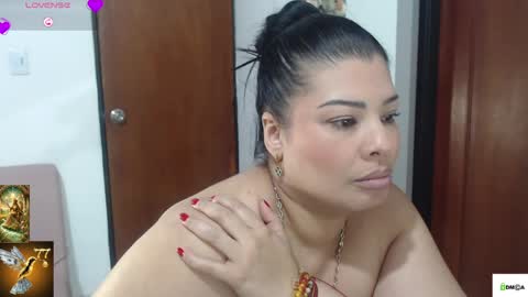 Snapshot of venus1111_ chatting on May 16, 2026, 12:40 am HI IM VENUS SMALL BOOBS BIG HEART WARM PUSSY online show from May 16, 2026, 12:40 am
