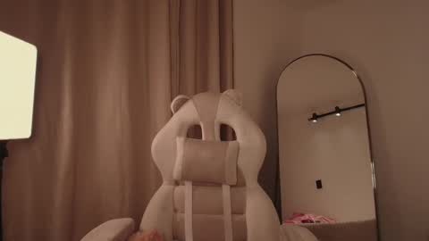 venus_art11 online show from September 22, 2025, 2:13 am