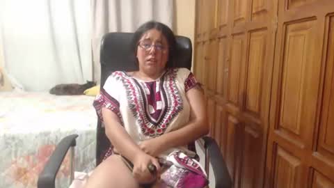 Snapshot of venus_cat_ chatting on July 7, 2026, 6:47 am Venus online show from July 7, 2026, 6:47 am