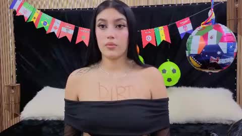 venus_horney online show from July 10, 2026, 9:39 pm