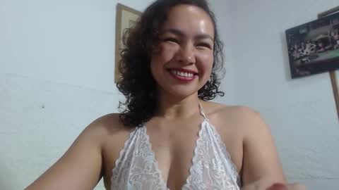 venus_lov online show from November 18, 2025, 10:52 am
