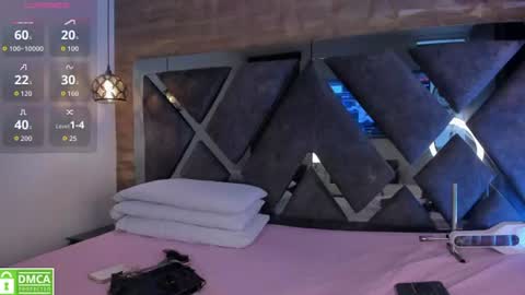 Snapshot of venus_velez chatting on June 19, 2026, 12:09 pm Venus online show from June 19, 2026, 12:09 pm