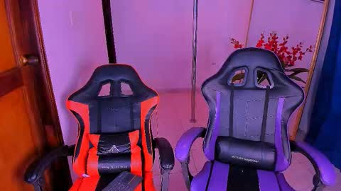 venus_velvet online show from October 4, 2025, 7:17 am