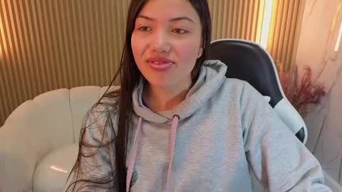 Venus  online show from December 17, 2025, 7:42 pm