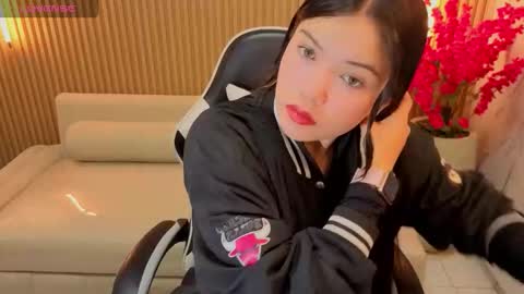 Venus  online show from March 28, 2026, 1:33 pm