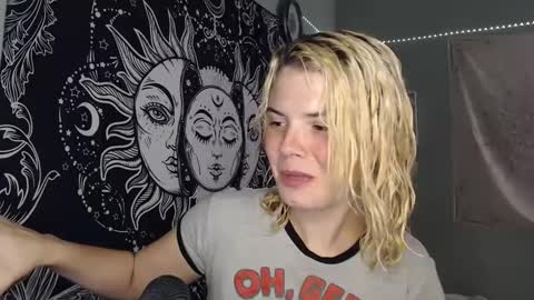 Snapshot of venusastar chatting on September 29, 2025, 12:49 am Miss Venus online show from September 29, 2025, 12:49 am