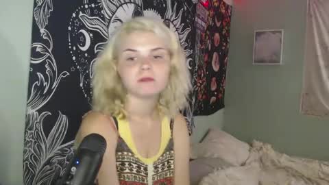 Snapshot of venusastar chatting on October 5, 2025, 11:57 pm Miss Venus online show from October 5, 2025, 11:57 pm