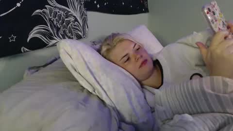 Snapshot of venusastar chatting on October 13, 2025, 12:49 pm Miss Venus online show from October 13, 2025, 12:49 pm