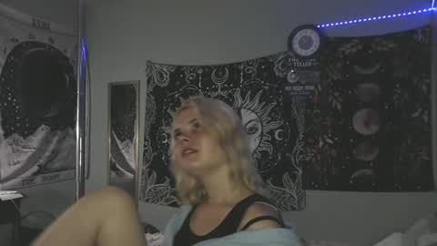 Snapshot of venusastar chatting on October 25, 2025, 11:32 pm Miss Venus online show from October 25, 2025, 11:32 pm