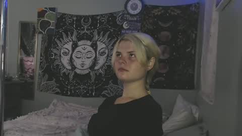 Snapshot of venusastar chatting on November 5, 2025, 2:28 pm Miss Venus online show from November 5, 2025, 2:28 pm