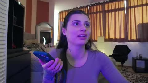 venusinylons online show from November 1, 2025, 1:35 pm