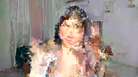 venus online show from November 18, 2025, 2:28 am