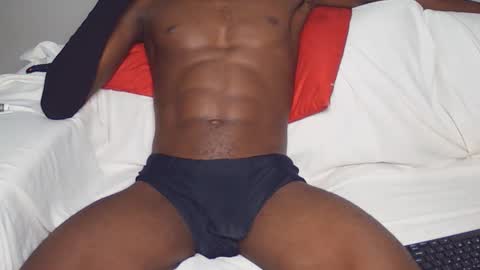 vera_bliss21 online show from May 5, 2026, 12:51 am