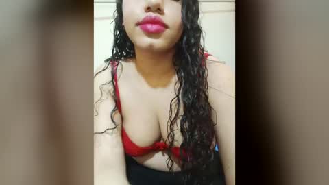 vera_phone online show from May 23, 2026, 7:18 pm