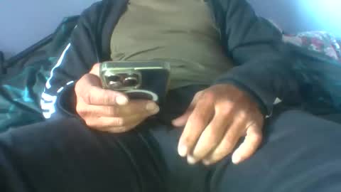 veramanx_x13 online show from October 13, 2025, 2:39 pm