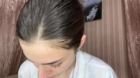 Ayla online show from April 23, 2026, 1:57 pm