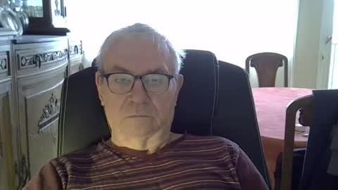 Snapshot of vergne50 chatting on May 13, 2026, 6:11 am vergne50 online show from May 13, 2026, 6:11 am