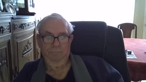 Snapshot of vergne50 chatting on May 19, 2026, 4:52 am vergne50 online show from May 19, 2026, 4:52 am