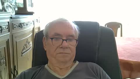 Snapshot of vergne50 chatting on May 22, 2026, 8:53 am vergne50 online show from May 22, 2026, 8:53 am