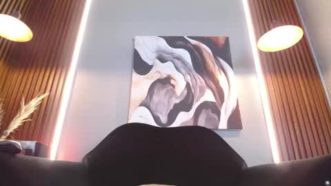 Snapshot of vero_hotlips chatting on May 26, 2026, 7:37 am Vero online show from May 26, 2026, 7:37 am