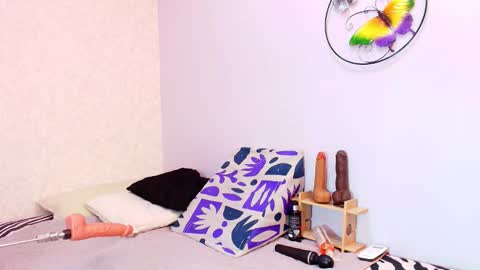 Vero online show from September 23, 2025, 3:09 am