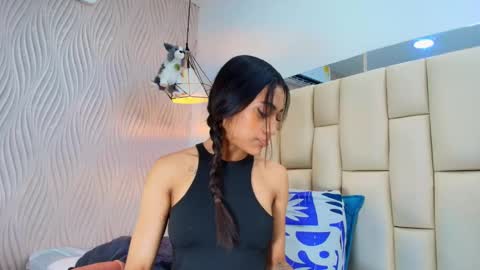 Vero online show from November 15, 2025, 12:02 pm