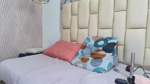 Vero online show from November 21, 2025, 12:04 pm