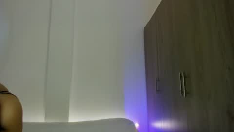 Snapshot of verohoneymoon chatting on July 11, 2026, 11:28 pm Veronica online show from July 11, 2026, 11:28 pm