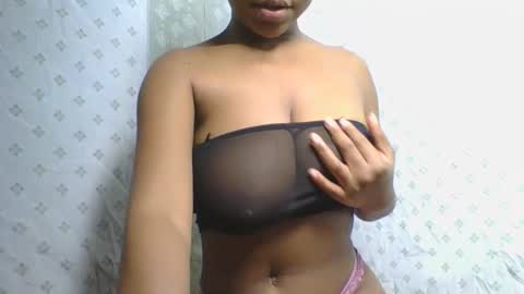 verolla31 online show from September 11, 2025, 12:27 pm