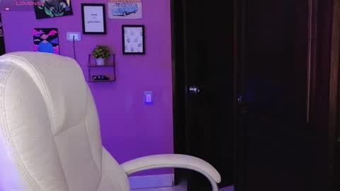 veronica_118 online show from September 22, 2025, 4:14 am