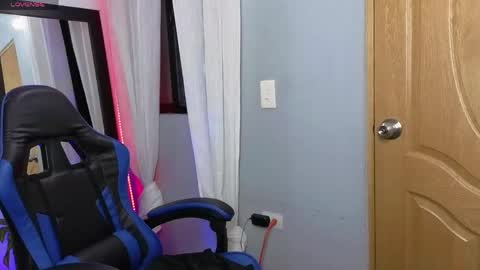 Snapshot of veronica_118 chatting on May 5, 2026, 1:24 am veronica_118 online show from May 5, 2026, 1:24 am