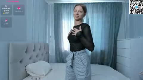 Snapshot of veronica_burns chatting on July 11, 2026, 1:14 pm Anny online show from July 11, 2026, 1:14 pm