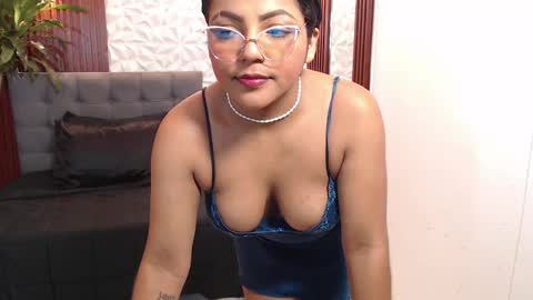 VERONICA online show from April 10, 2026, 2:44 pm