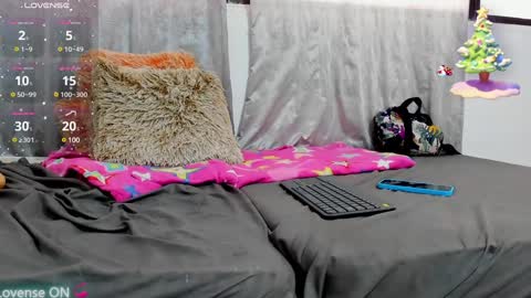 Veronica online show from December 6, 2024, 6:28 pm