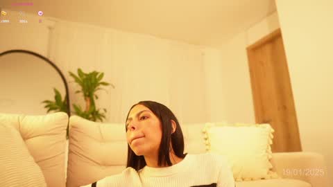 Veronica online show from January 19, 2025, 11:34 am