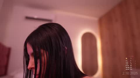 Veronica online show from October 3, 2025, 1:02 am