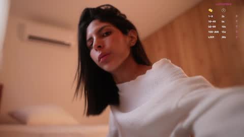 Veronica online show from April 18, 2026, 2:10 pm