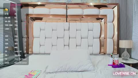 Veronica online show from January 3, 2025, 3:22 pm