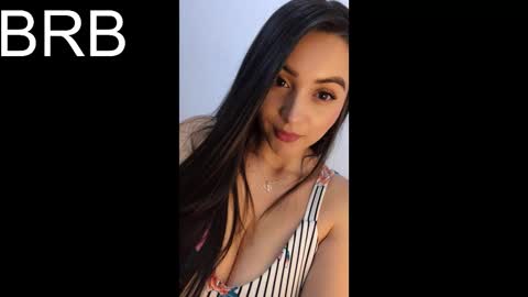 Snapshot of veronicaa_4 chatting on December 19, 2025, 6:20 am Veronica Rodriguez online show from December 19, 2025, 6:20 am