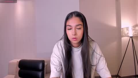 Vero  online show from September 25, 2025, 10:41 am