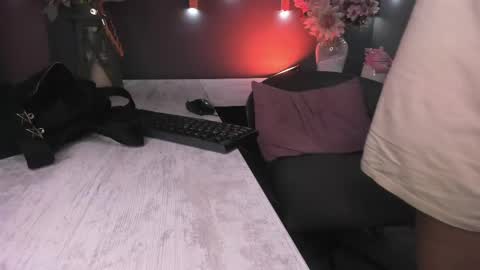 Snapshot of veronicafalcon chatting on June 4, 2026, 6:36 pm Veronica online show from June 4, 2026, 6:36 pm