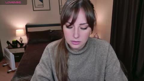 Veronica online show from October 12, 2025, 5:39 am