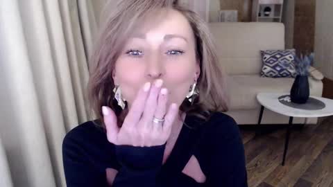 Helen online show from January 17, 2025, 5:00 am