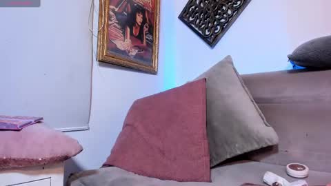 Veronica Gills online show from March 4, 2025, 7:22 pm