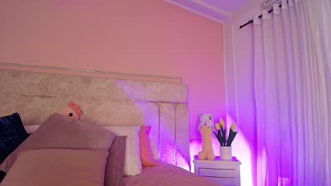 Vero  online show from March 12, 2025, 6:11 pm