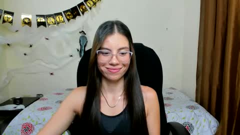 Veronica Miller online show from October 21, 2025, 2:12 am