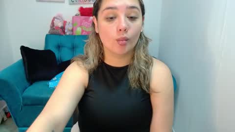Snapshot of veronicaparkersex chatting on May 21, 2026, 12:23 pm veronicaparkersex online show from May 21, 2026, 12:23 pm